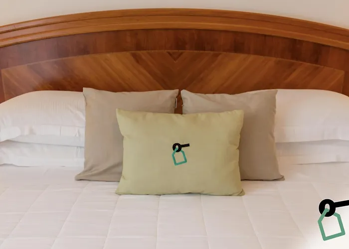 Hotell Hotiday Collection -