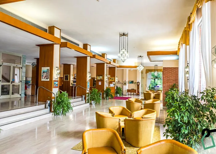 Hotell Hotiday Collection -