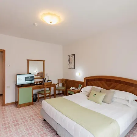 Hotiday Collection - Hotell Sorrento