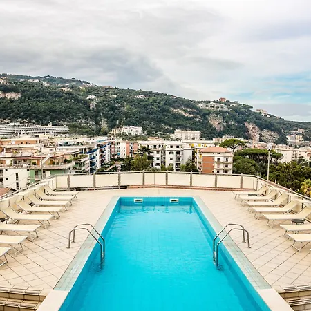 Hotiday Collection - 4*