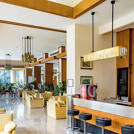 Hotel Hotiday Collection -