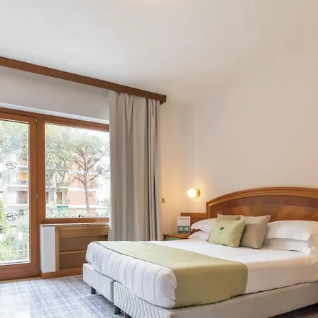 Hotel Hotiday Collection -